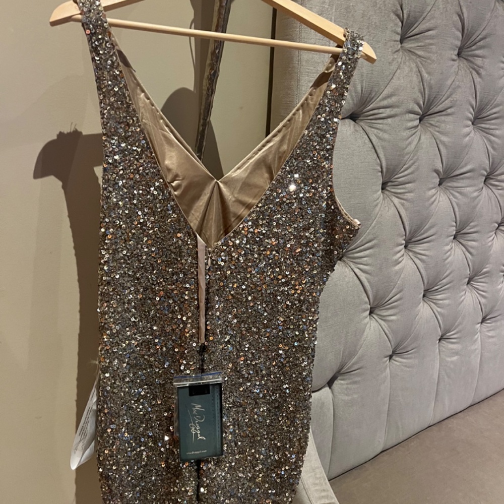 BNWT Mac Duggal sequin dress - size 12 - Picture 3 of 5